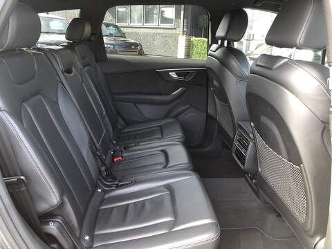 Audi Q7 TDI V6 Black Edition - U2001