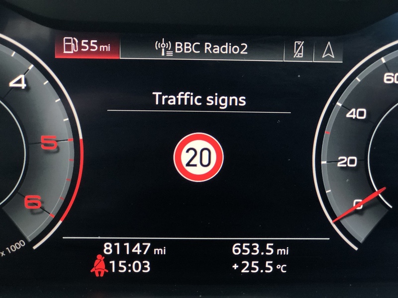 Audi Q7 TDI V6 Black Edition - U2001
