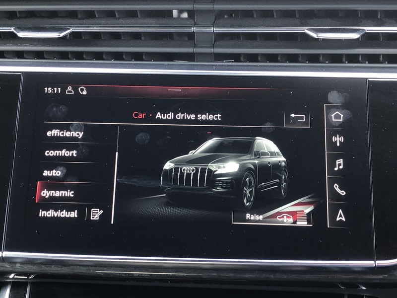 Audi Q7 TDI V6 Black Edition - U2001