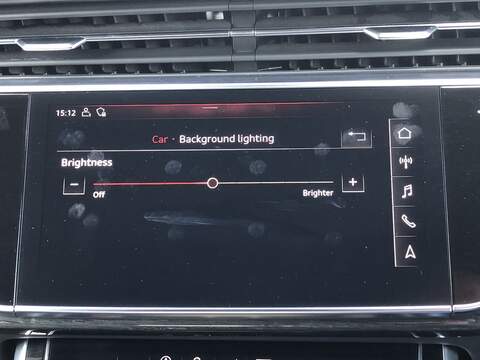 Audi Q7 TDI V6 Black Edition - U2001