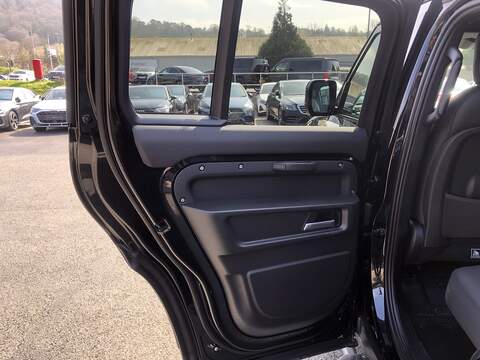Land Rover Defender 110 D250 MHEV X-Dynamic HSE - U2002