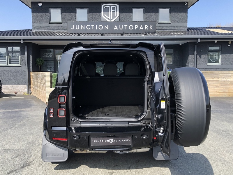 Land Rover Defender 110 D250 MHEV X-Dynamic HSE - U2002