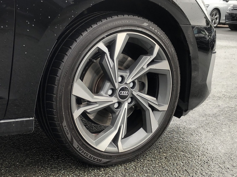 Audi A3 TFSI Sport - U2012