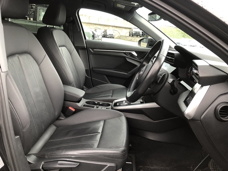 Audi A3 TFSI Sport - U2012