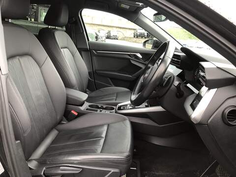 Audi A3 TFSI Sport - U2012