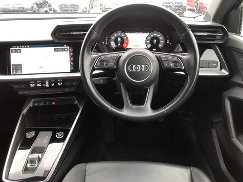 Audi A3 TFSI Sport - U2012
