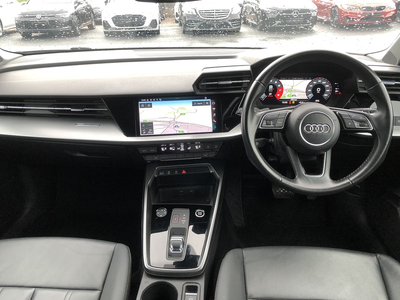 Audi A3 TFSI Sport - U2012