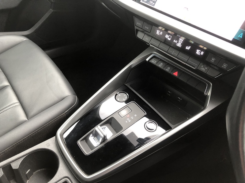 Audi A3 TFSI Sport - U2012