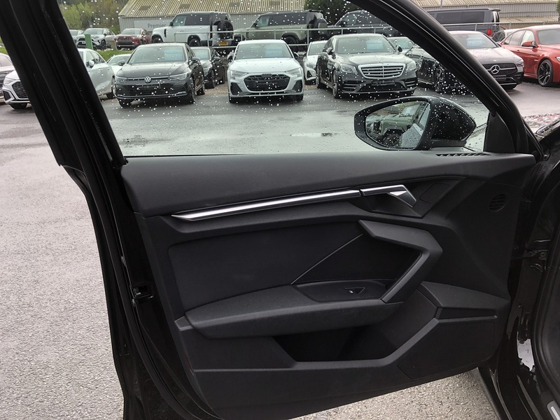 Audi A3 TFSI Sport - U2012