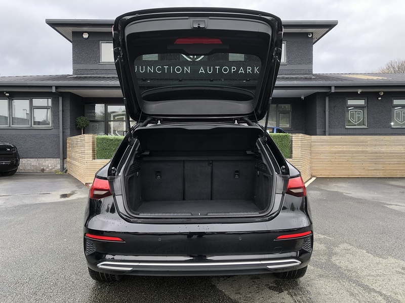 Audi A3 TFSI Sport - U2012