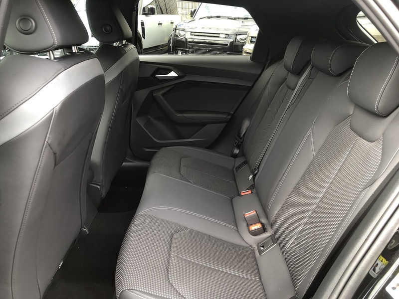 Audi A1 TFSI S line - U2013