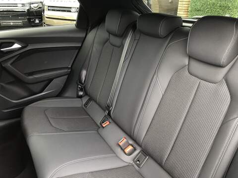 Audi A1 TFSI S line - U2013