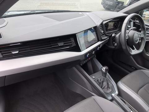 Audi A1 TFSI S line - U2013