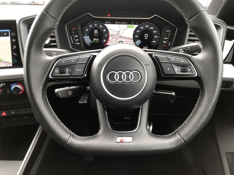 Audi A1 TFSI S line - U2013