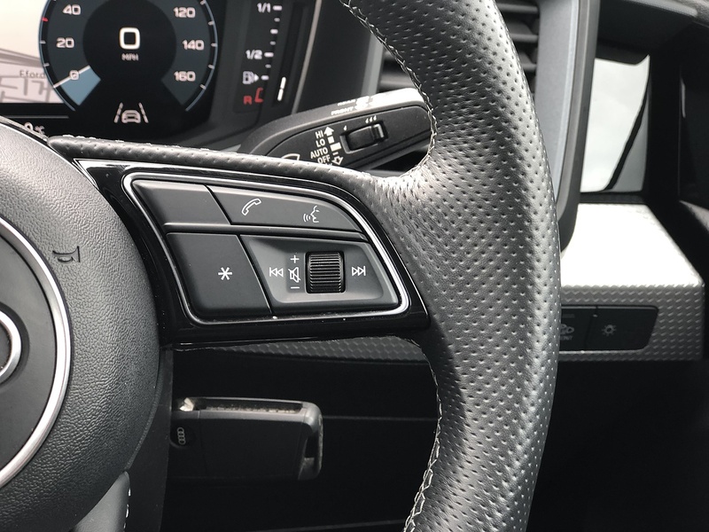 Audi A1 TFSI S line - U2013