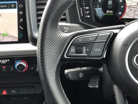 Audi A1 TFSI S line - U2013