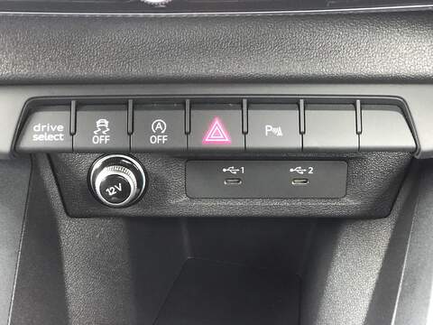 Audi A1 TFSI S line - U2013