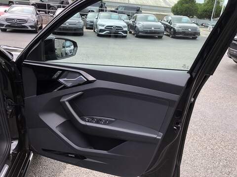 Audi A1 TFSI S line - U2013