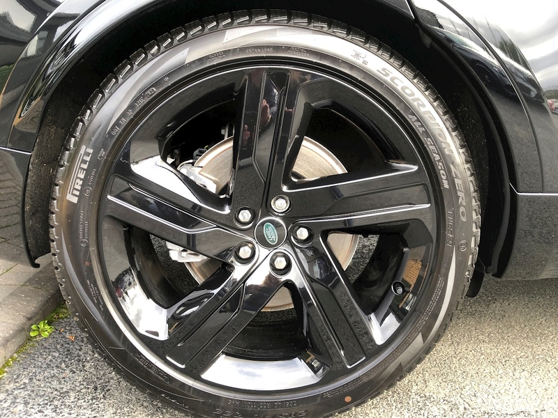 Land Rover Discovery D300 MHEV R-Dynamic HSE - U2017