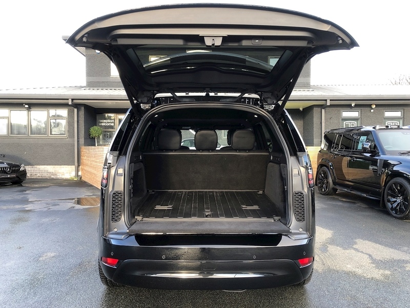 Land Rover Discovery D300 MHEV R-Dynamic HSE - U2017