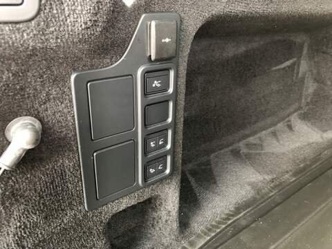 Land Rover Discovery D300 MHEV R-Dynamic HSE - U2017
