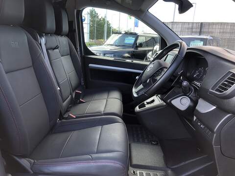 Vauxhall Vivaro Turbo D 3100 GS - U2022