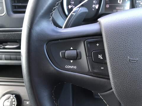 Vauxhall Vivaro Turbo D 3100 GS - U2022