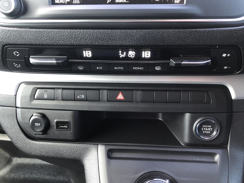 Vauxhall Vivaro Turbo D 3100 GS - U2022