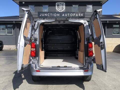 Vauxhall Vivaro Turbo D 3100 GS - U2022