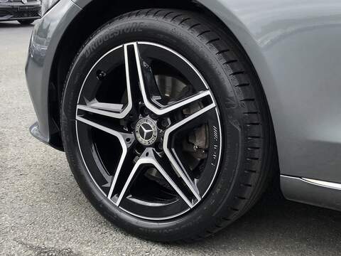 Mercedes-Benz C Class C220d SE - U2025