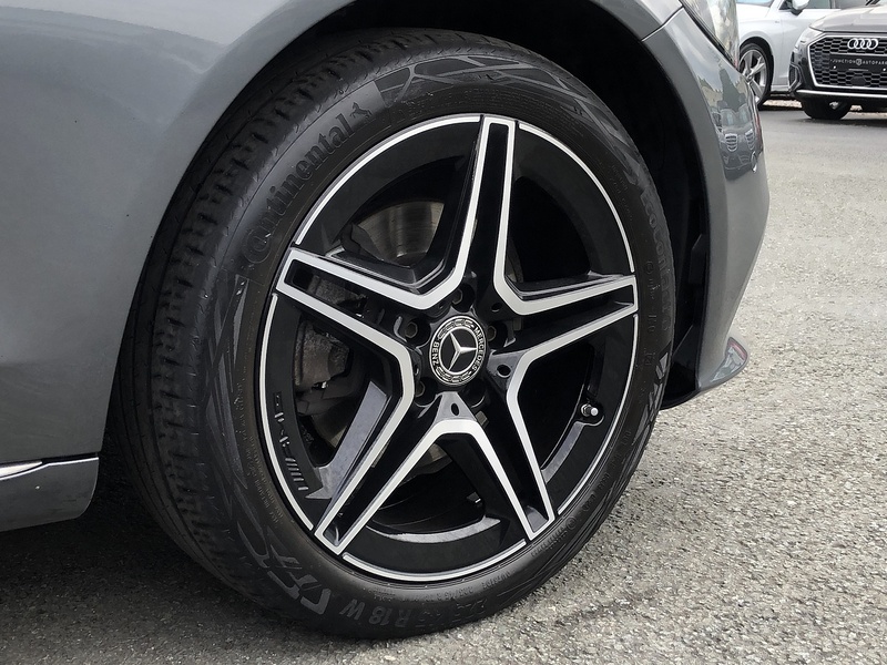 Mercedes-Benz C Class C220d SE - U2025