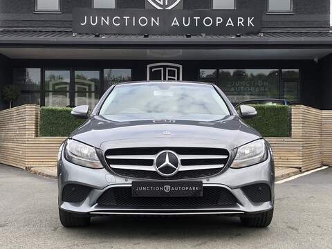 Mercedes-Benz C Class C220d SE - U2025