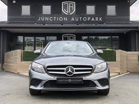 Mercedes-Benz C Class C220d SE - U2025