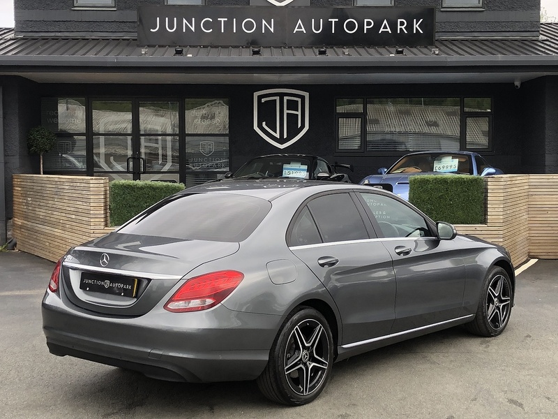 Mercedes-Benz C Class C220d SE - U2025