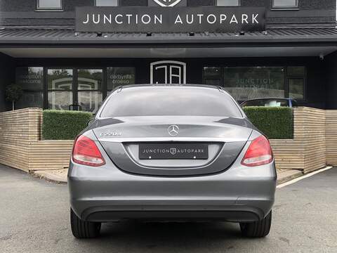 Mercedes-Benz C Class C220d SE - U2025
