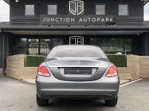 Mercedes-Benz C Class C220d SE - U2025