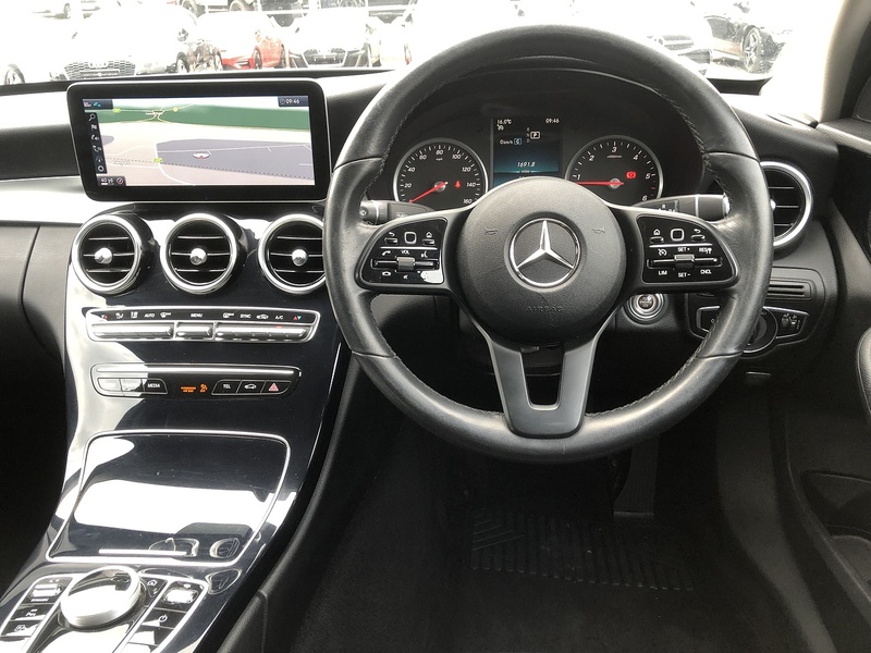 Mercedes-Benz C Class C220d SE - U2025