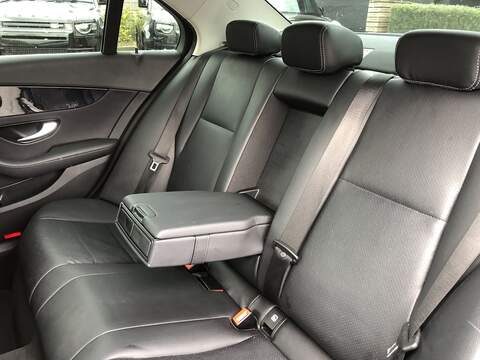 Mercedes-Benz C Class C220d SE - U2025