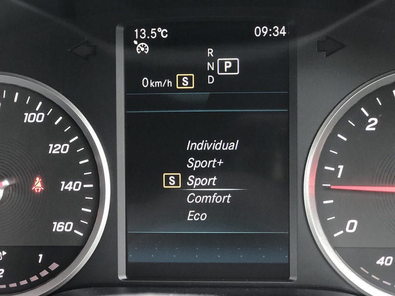Mercedes-Benz C Class C220d SE - U2025