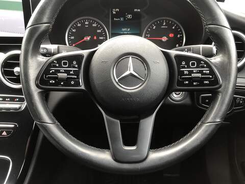 Mercedes-Benz C Class C220d SE - U2025