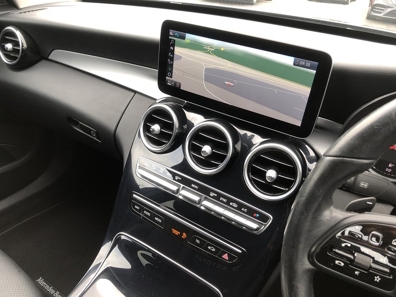 Mercedes-Benz C Class C220d SE - U2025