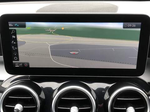 Mercedes-Benz C Class C220d SE - U2025