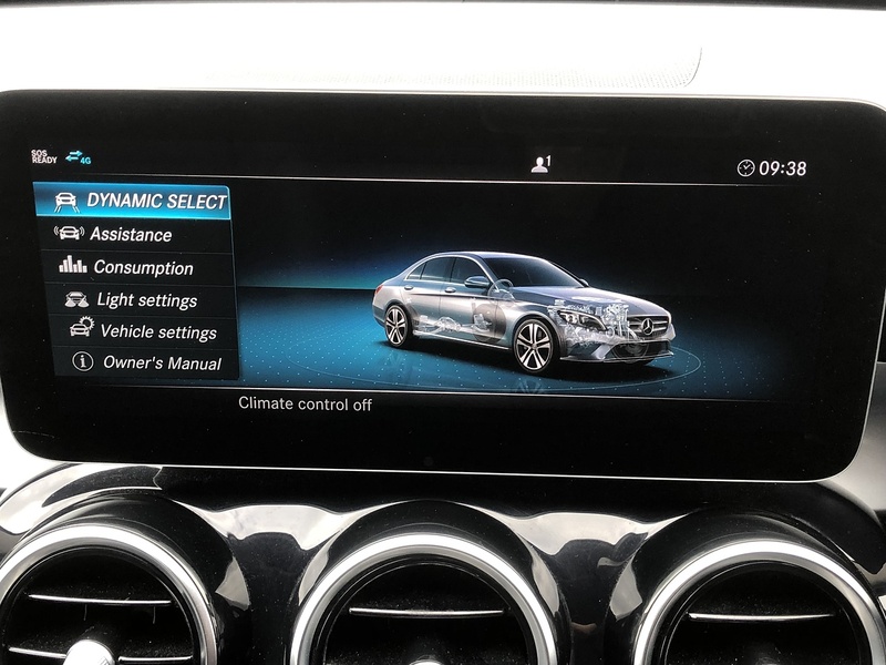 Mercedes-Benz C Class C220d SE - U2025
