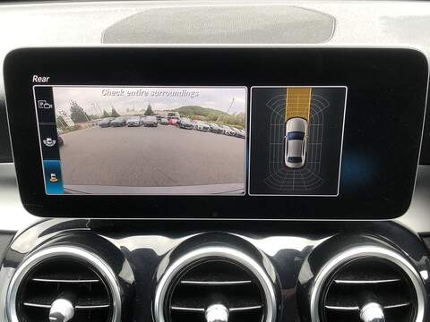 Mercedes-Benz C Class C220d SE - U2025
