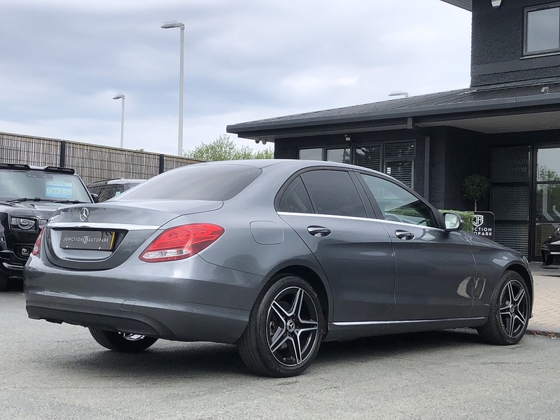 Mercedes-Benz C Class C220d SE - U2025