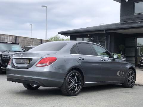 Mercedes-Benz C Class C220d SE - U2025