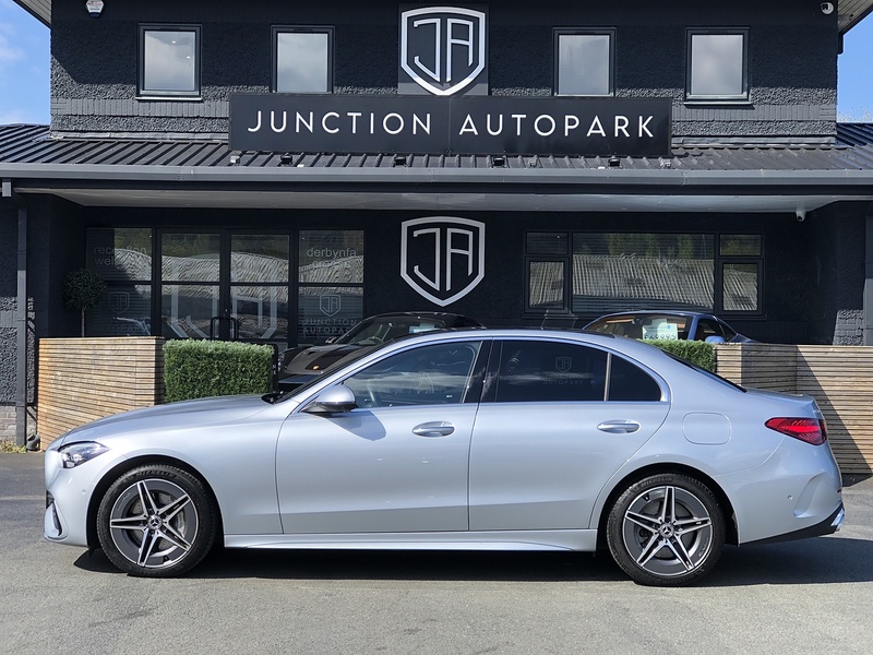 Mercedes-Benz C Class C300e AMG Line - U2027