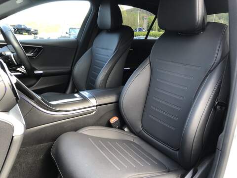 Mercedes-Benz C Class C300e AMG Line - U2027