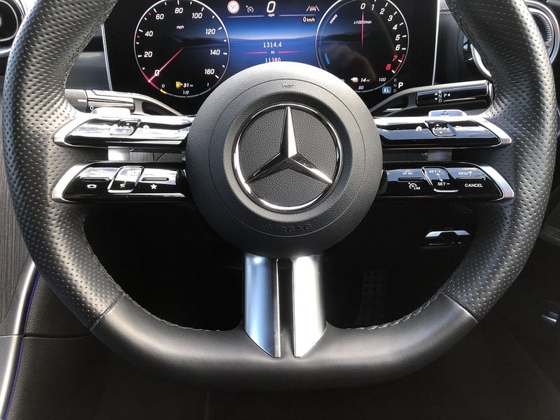Mercedes-Benz C Class C300e AMG Line - U2027