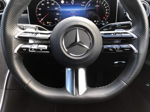 Mercedes-Benz C Class C300e AMG Line - U2027
